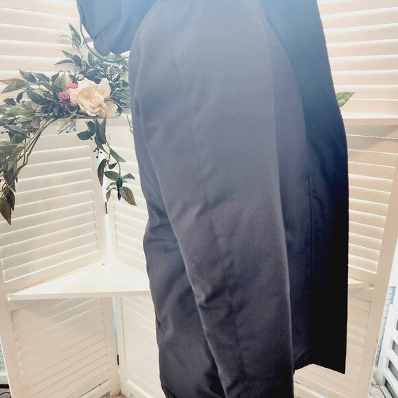 CANADA GOOSE FULLY LINED HOODED ZIP DOWN COAT SIZE SMALL - Picture 16 of 16